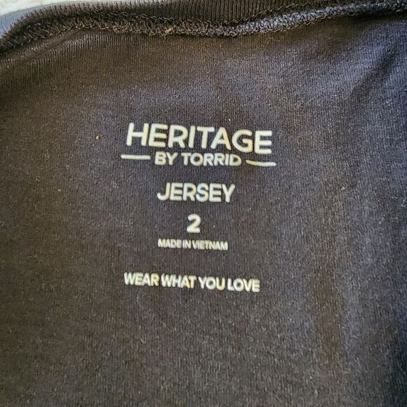 Torrid Heritage Long Sleeve Jersey Black With White Spiderweb Graphic And Bat - Picture 7 of 10